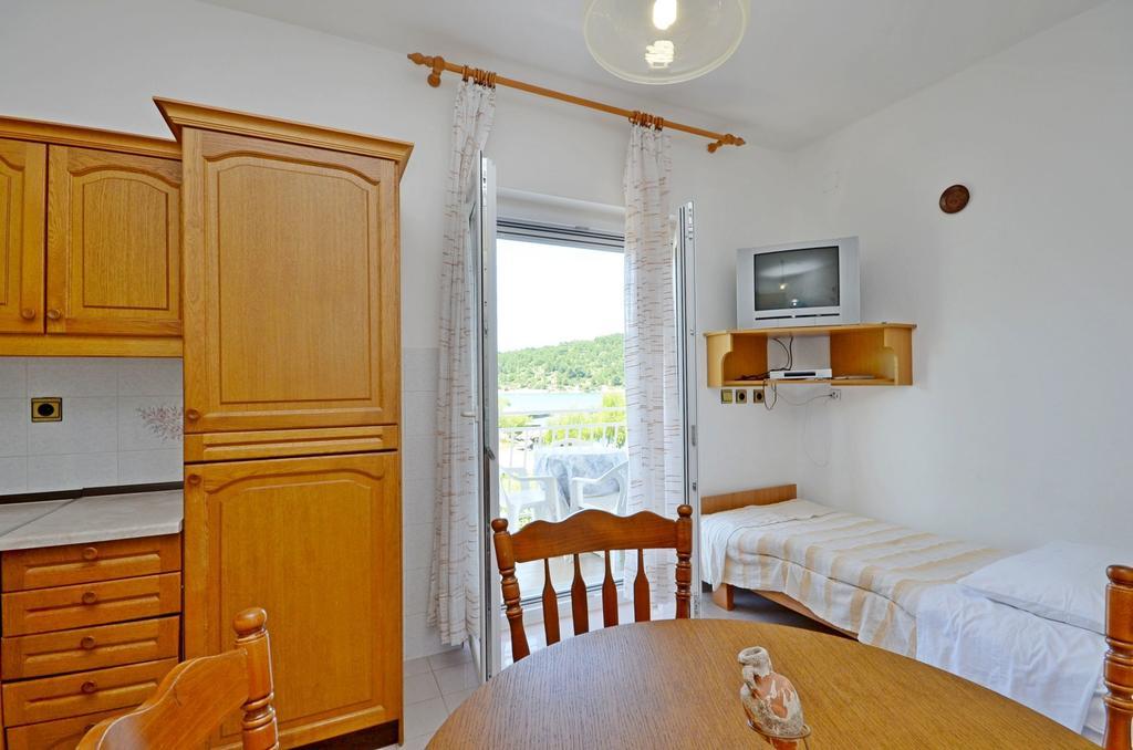 Apartments Vila Punta Jadrtovac Exterior photo